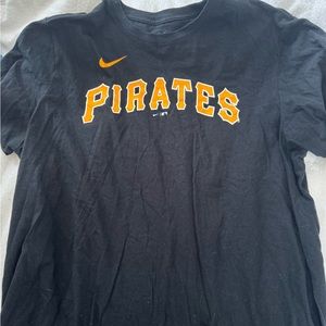 Pirates Hayes Tee Size XL